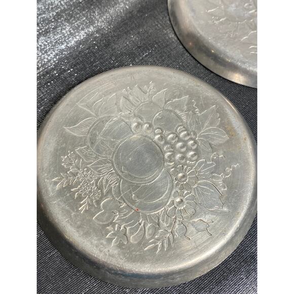 Vintage Set of 6 Forged Aluminum Round Drink Coasters fruit floral pattern EUC - Picture 14 of 14